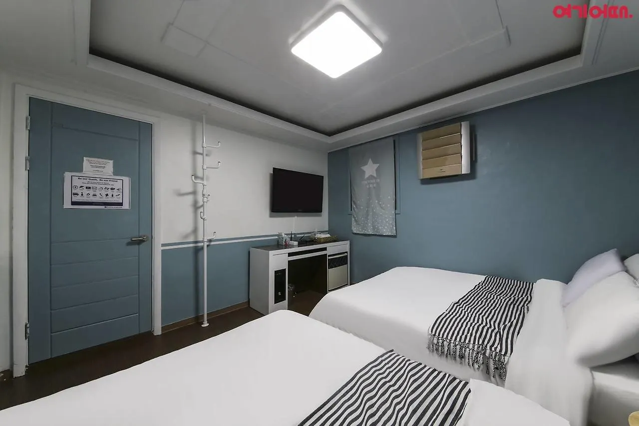 Sinchon Sisters Hostel Seoul